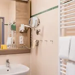 Jufa Hotel 3*
