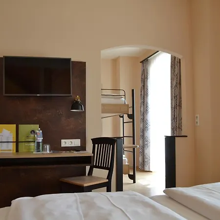 Hotel Jufa 3*