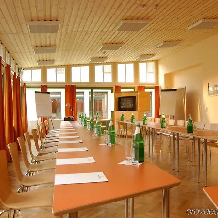 Jufa Hotel 3*
